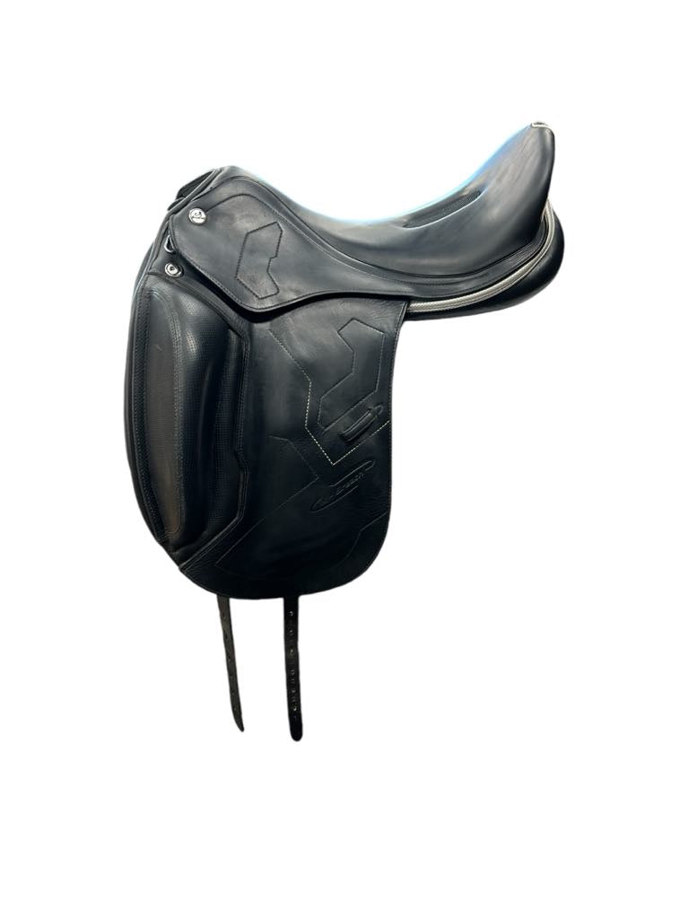 Prestige X-Breath Monoflap Dressage Saddle - 18 Seat/35cm Tree (can be adjusted) - USED