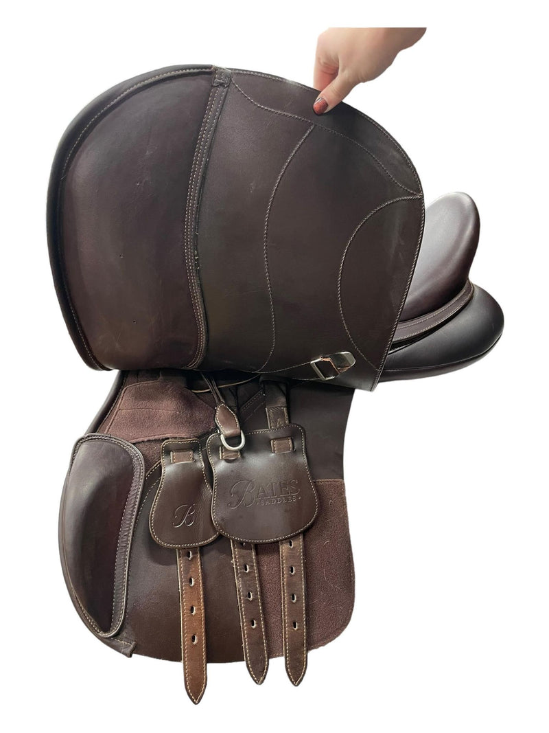 2021 Bates Luxe AP Saddle - Brown - 17.5 - Interchangeable Gullet - USED