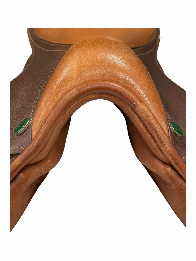 Pinnacle Close Contact Saddle - Brown - 17" / 5" Gullet - USED