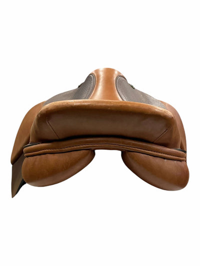 Pinnacle Close Contact Saddle - Brown - 17" / 5" Gullet - USED