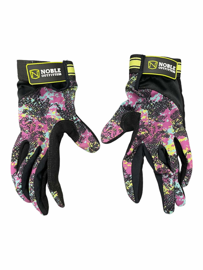 Noble Outfitters Gloves - Multicolor Pattern - 7 - USED