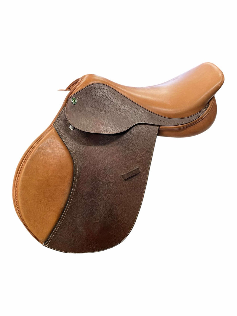 Pinnacle Close Contact Saddle - Brown - 17" / 5" Gullet - USED