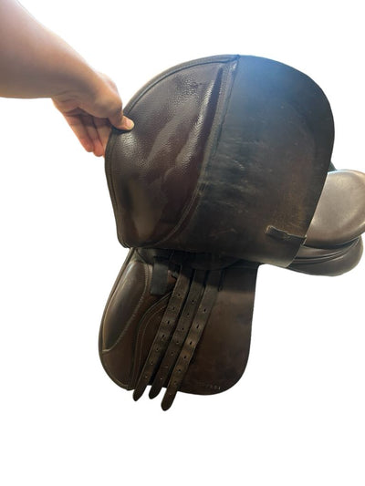 Jeffries Dressage Saddle - Brown - 17" Seat/Medium Tree - USED