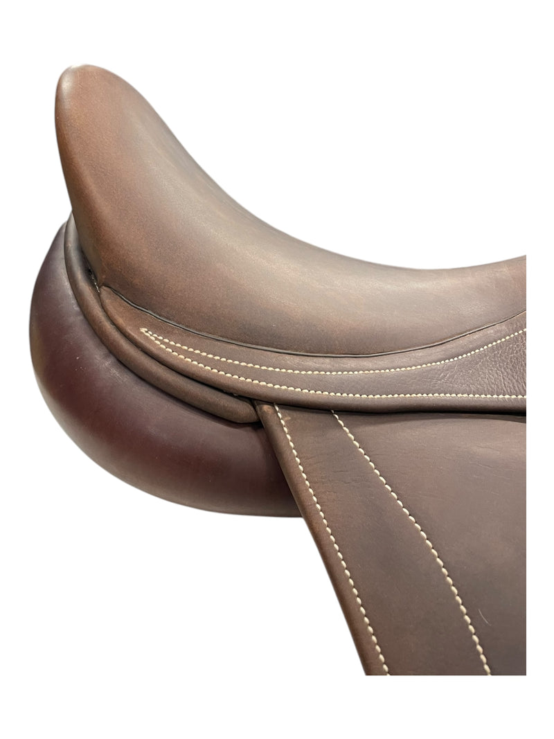 Luc Childeric "DAC" DR Saddle - Brown - 17"/ 5.5" Gullet - USED