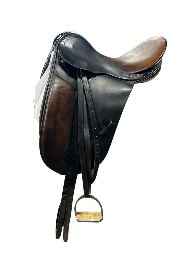 County Competitor Dressage Saddle - Black 16 1/2" Seat/4" Tree - USED